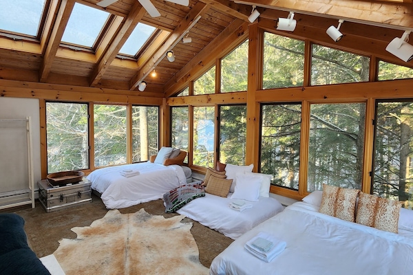 9 habitaciones, escritorio, tabla de planchar con plancha y wifi gratis