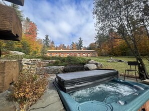 Bañera de hidromasaje exterior