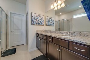 Bathroom - Best Windsor Island House (Davenport)