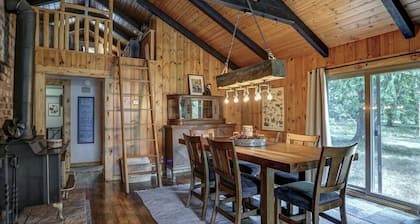 Cozy Lake Front Cabin on Chain Lake!