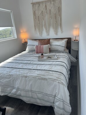 1 chambre, fer et planche à repasser, Wi-Fi gratuit, draps fournis
