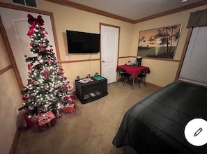 1 bedroom, desk, iron/ironing board, free WiFi