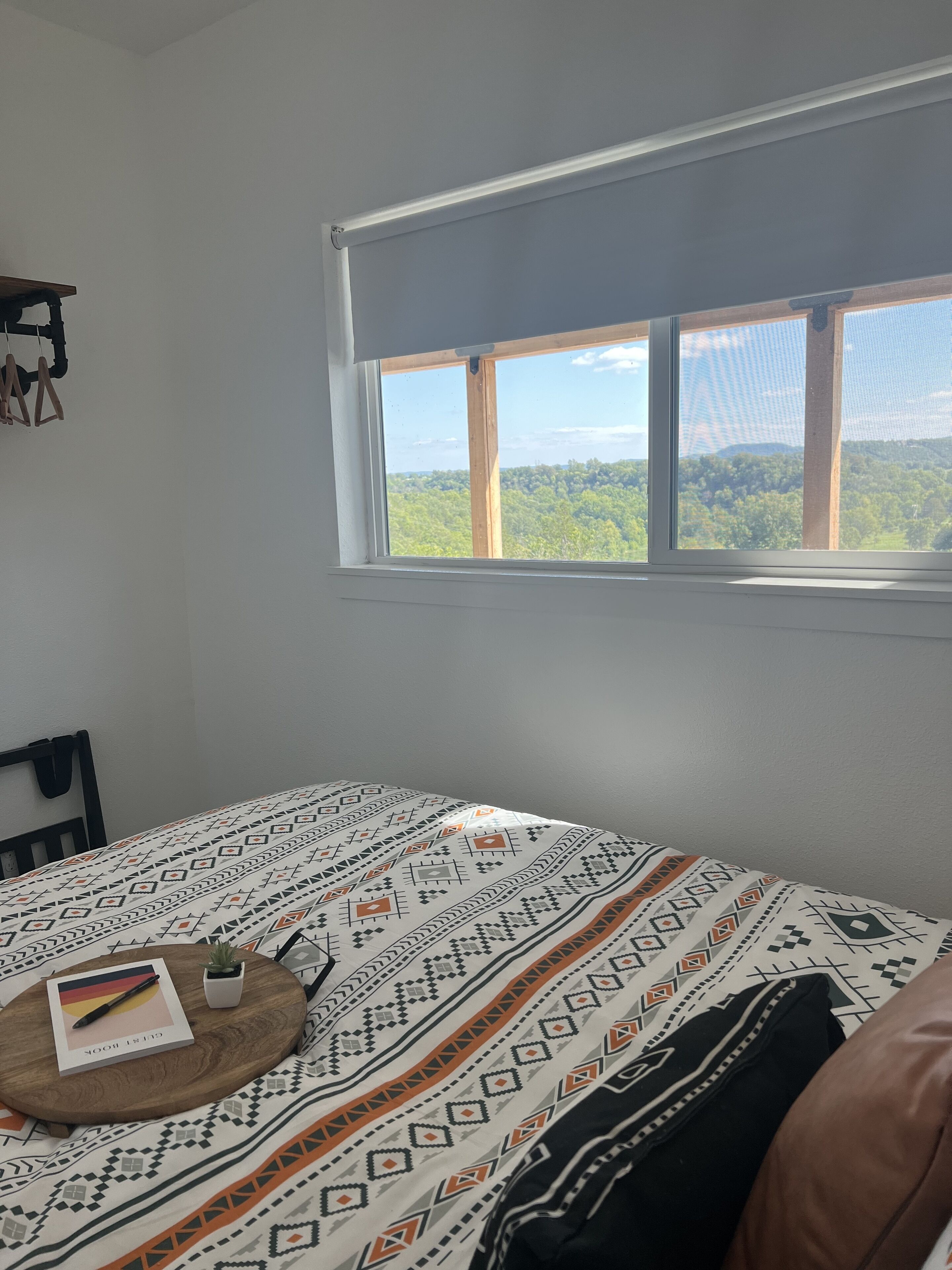 1 slaapkamer, een strijkplank/strijkijzer, gratis wifi, beddengoed