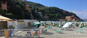 2-Bed Borgo val di Taro Apt w/ Private Terrace