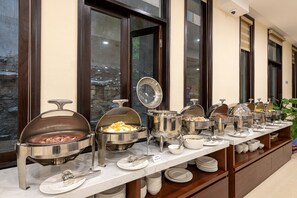 Free daily full breakfast  - Convention Center Sapa Hotel (Sa Pa)