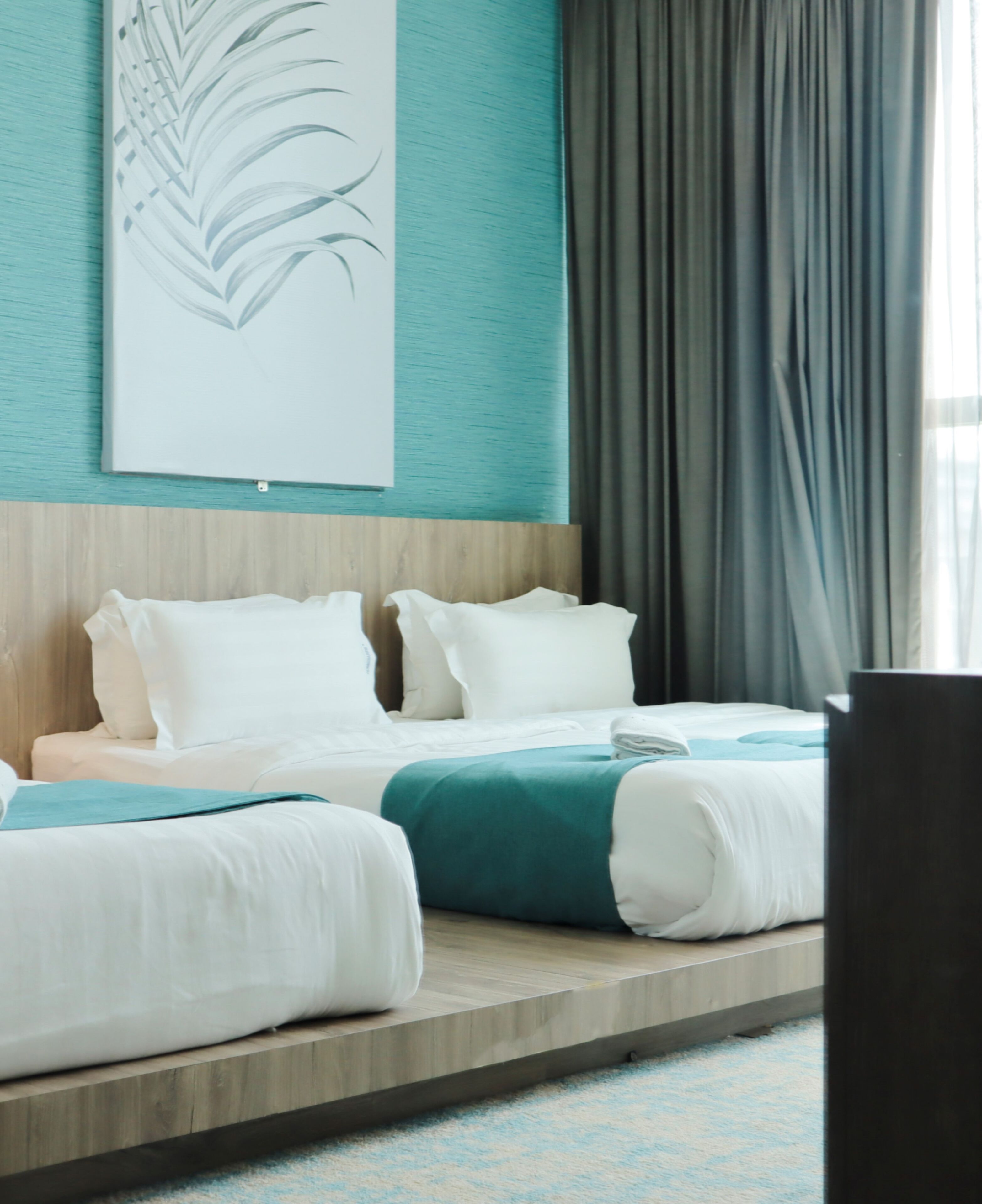 Caja de seguridad en la habitación y escritorio 