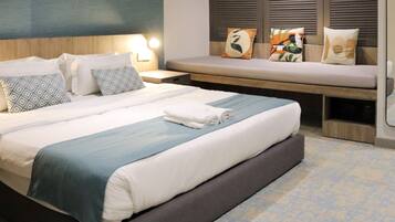 Standard Room | In-room safe, desk, laptop workspace, iron/ironing board