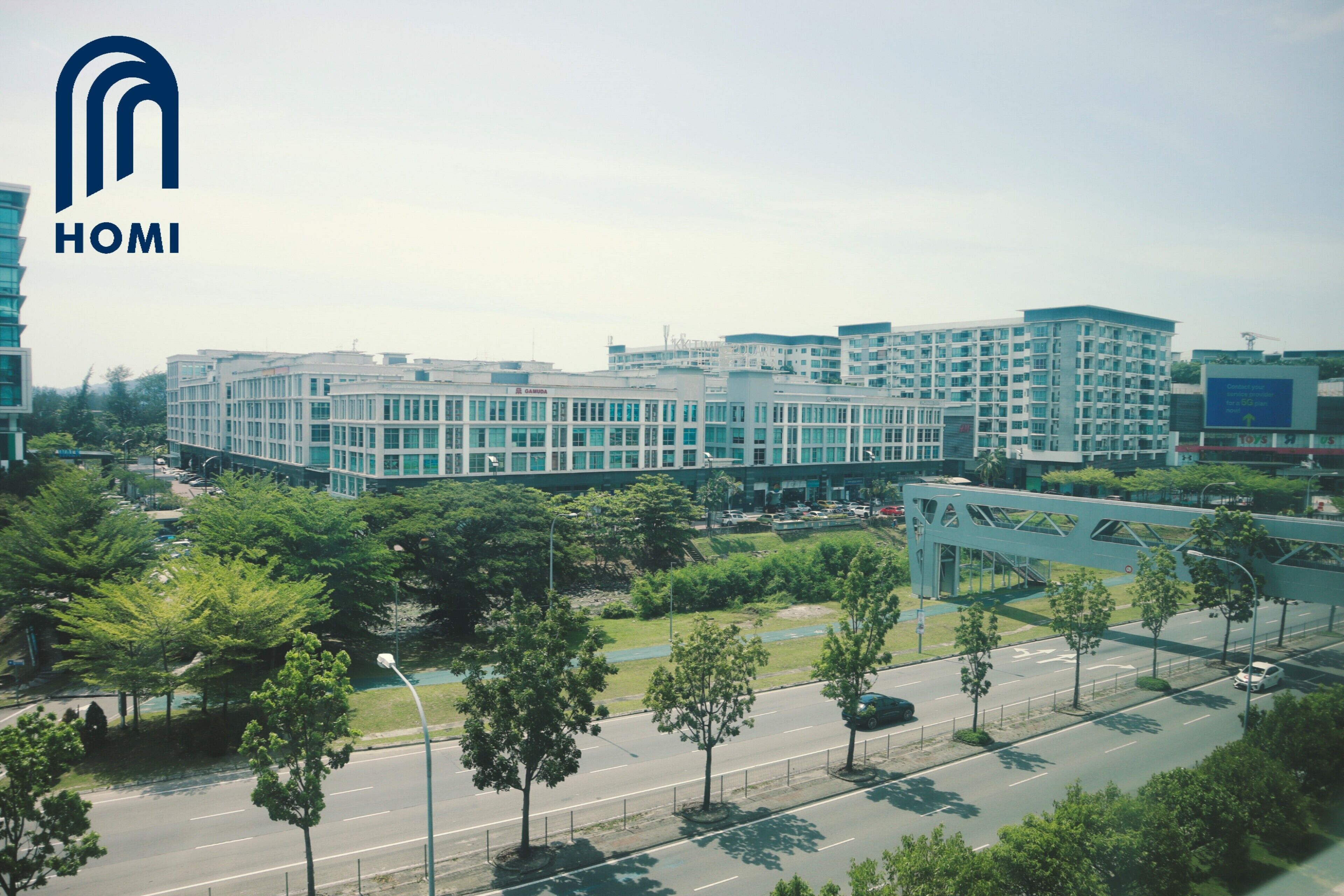 family room | 1 bedroom, in-room safe, desk, laptop workspace