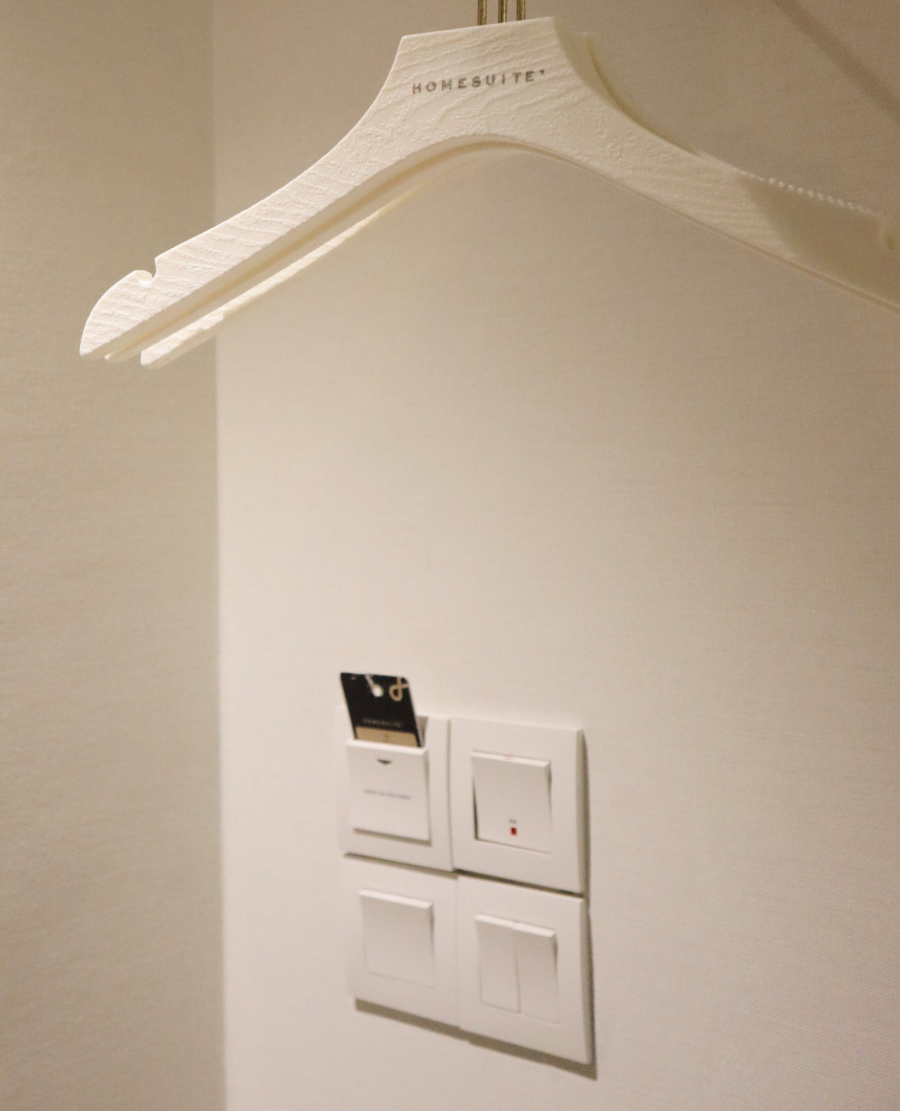 standard room | 1 bedroom, in-room safe, desk, laptop workspace