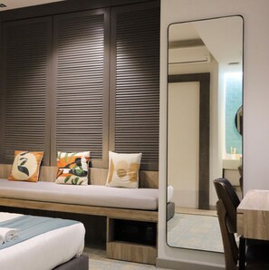 Standard Room | In-room safe, desk, laptop workspace, iron/ironing board - Homi Breeze 和逸微风 (Kota Kinabalu)