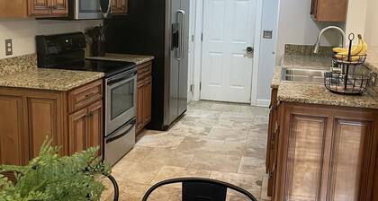 Elegant Mountain Townhome in Banner Elk