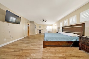 5 chambres, lit avec matelas en mousse à mémoire, Wi-Fi, literie fournie