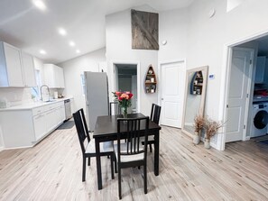 Dining - Charming Cabin Overlooking Rush Lake (Rush City)