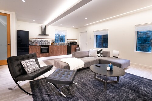 Modern Loft with Park Like Setting View