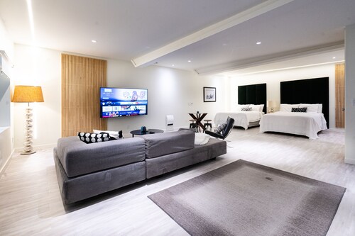 Modern Loft with Park Like Setting View