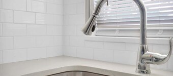 Smart Saver Townhouse, Close 2 NAS Jax, Long-Term