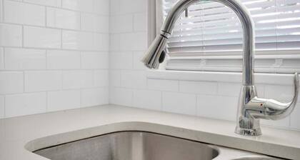 Smart Saver Townhouse, Close 2 NAS Jax, Long-Term