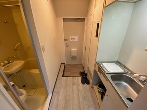 Studio – city | Blendingsgardiner, strykejern/-brett og wi-fi (inkludert)