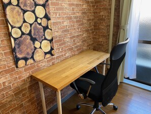 經濟客房 | 遮光窗簾/窗簾、熨斗/熨衫板、免費 Wi-Fi