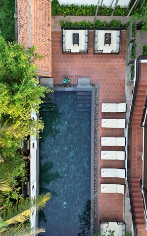 Outdoor pool, open 9:00 AM to 9:00 PM, pool umbrellas, sun loungers - The Urban  (Siem Reap)
