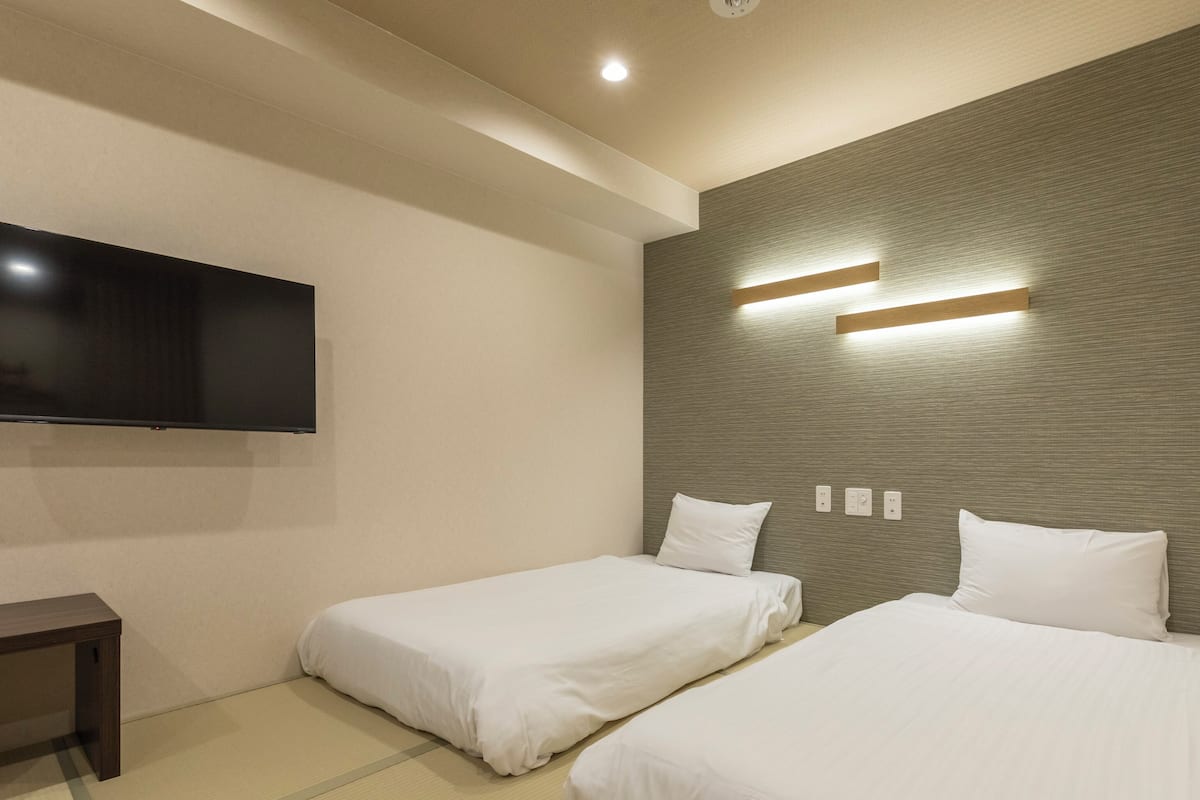 Wifi gratis y ropa de cama