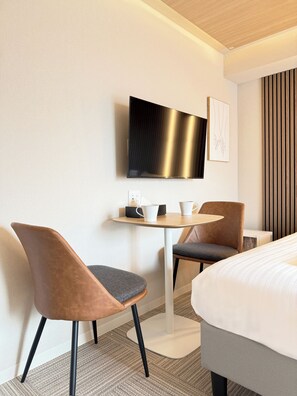 Kahden hengen superior-huone (kaksi sänkyä) | Ilmainen Wi-Fi, vuodevaatteet