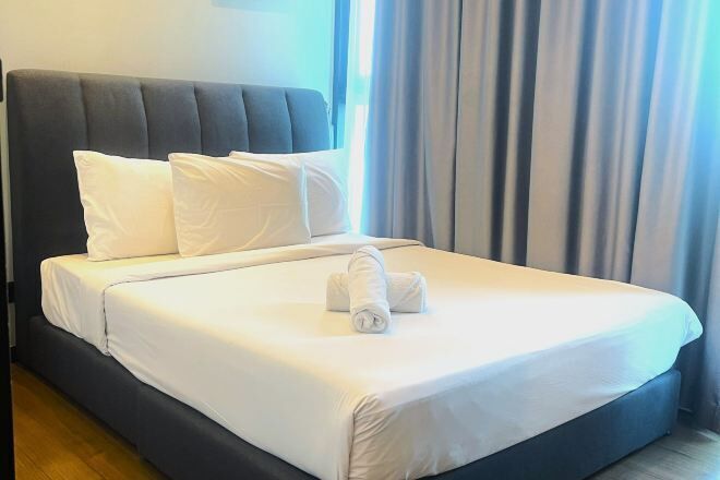 Egyptian cotton sheets, premium bedding, individually furnished