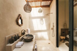 Villa, 4 Bedrooms | Bathroom