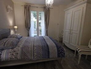 1 makuuhuone, silitysrauta/-lauta, ilmainen Wi-Fi, vuodevaatteet