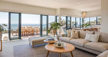 Bayview: breathtaking ocean views from this amazing luxury retreat
