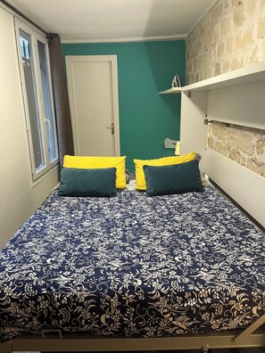 1 bedroom, iron/ironing board, free WiFi, bed sheets - Arts-et-Métiers: 5 minutes walk from rue Rambuteau (Paris)