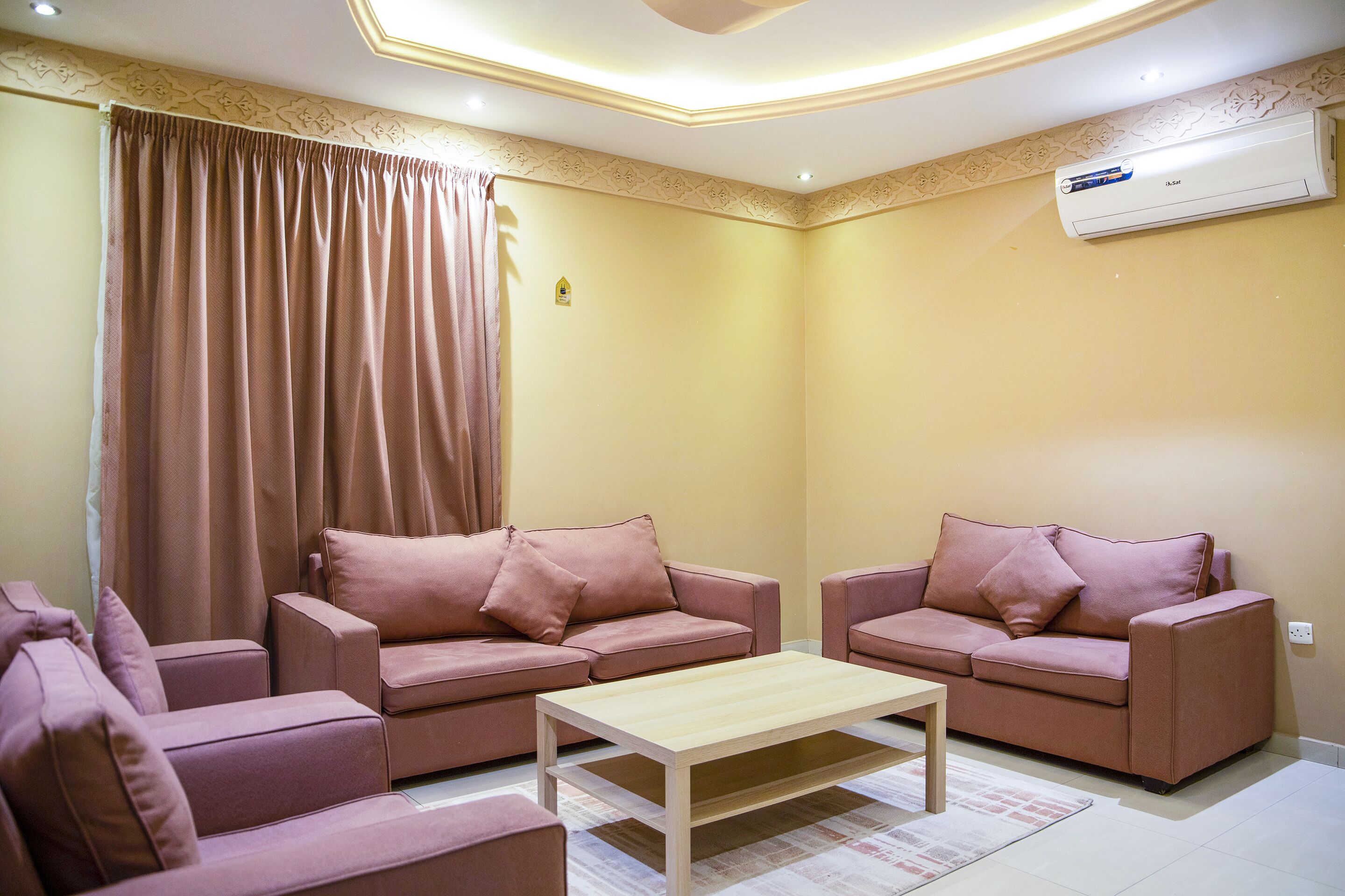 Apartment, 2 Bedrooms | Hypo-allergenic bedding, desk, soundproofing, free WiFi