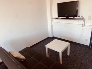 Smart TV, Netflix, layanan streaming, dan kantor