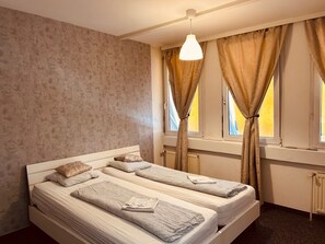 Estudio estándar | Decoración individual, mobiliario individual, wifi gratis y ropa de cama