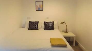 Deluxe Double Room | Free WiFi