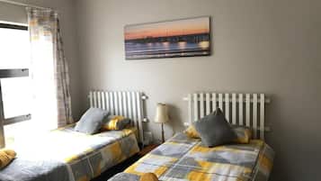 2 Schlafzimmer, Bügeleisen/Bügelbrett, WLAN