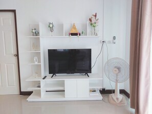 Interior - Happy Space, cozy villa 2BR 2BA Free Wifi & Parking (Nong Yat, Muang Nakhon Phanom)