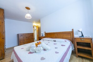 1 dormitori, wifi gratuïta i roba de llit 