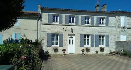 Gîte Climatisé "les Hirondelles"