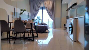 1 bedroom, individually decorated, individually furnished