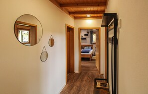 2 Schlafzimmer, Reisekinderbett, kostenloses WLAN