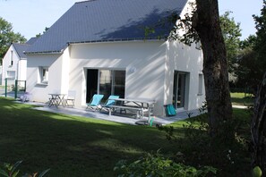 Outdoor dining - Maison, 5mn de Plage Lanséria, 4 à 10 Personnes (Mesquer)