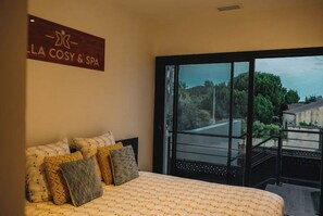 3 chambres, bureau, fer et planche à repasser, Wi-Fi gratuit