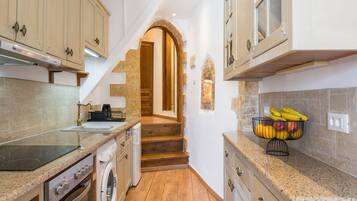 Classic-Apartment | Eigene Küche | Mini-Kühlschrank, Mikrowelle, Ofen, Herdplatte