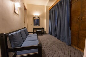 Superior Room | Iron/ironing board, WiFi