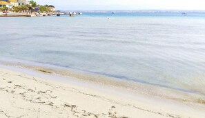 House | Beach - Charming new House on Islandfew Steps From the sea (Kali)