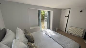 Cottage Mewah, kamar mandi pribadi, pemandangan kolam renang (April Cottage) | 4 kamar tidur