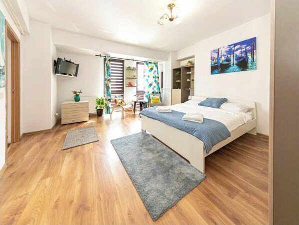 1 bedroom, WiFi - Modern Studio 5min from Old Town (București)