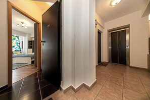 Interior - Modern Studio 5min from Old Town (București)