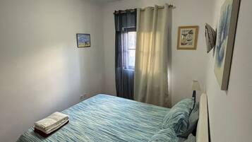 2 chambres, fer et planche Ă repasser, Wi-Fi, draps fournis